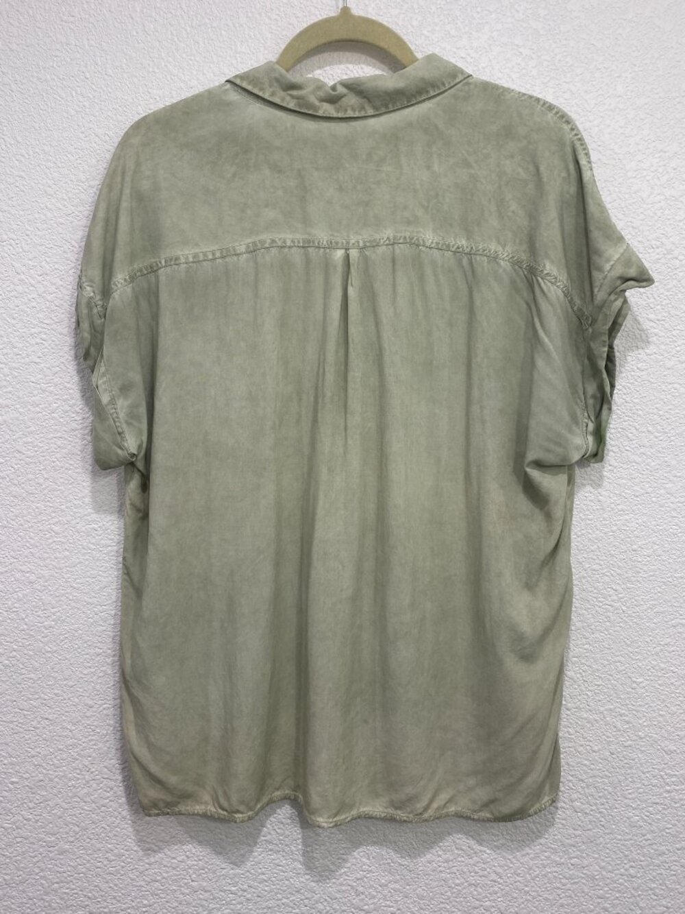 Velvet Heart Tencel Button Down Short Sleeve Sage Green Large - Picture 3 of 6